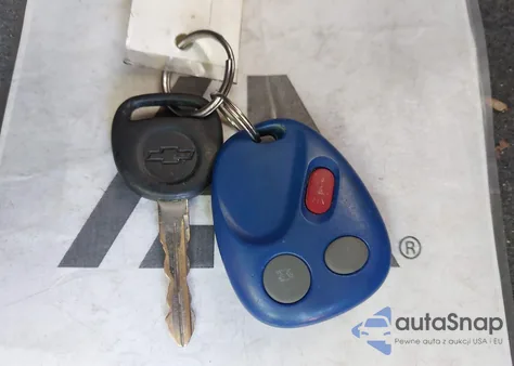 2004 Chevrolet Avalanche 1500 from USA, damaged, VIN 3GNEC12T24G313442